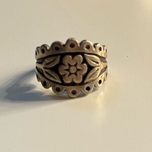 COPY - James Avery ring not sure exact size guessing 4-6